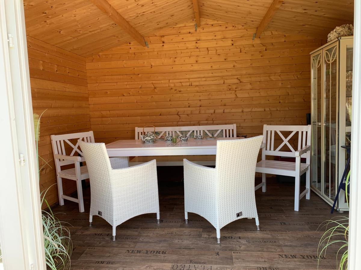 3-zimmer, 58 Qm Mit Garten, Zum 300 M Mit Komfort-ausstattung *
