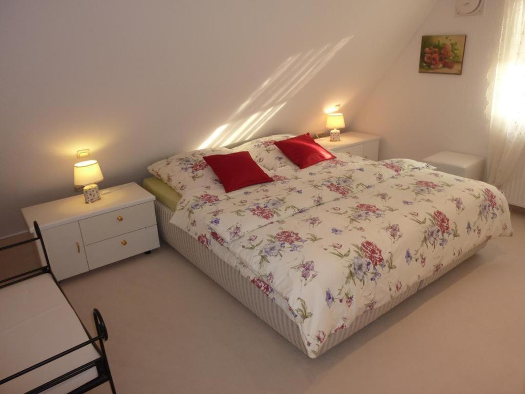 3-zimmer, 58 Qm Mit Garten, Zum 300 M Mit Komfort-ausstattung *